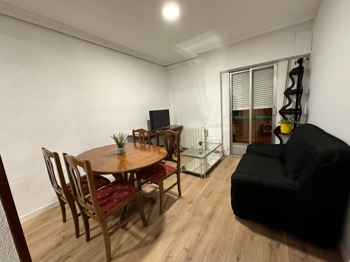 Apartmán Licenciado Vidriera Madrid Exteriér fotografie